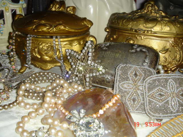 roses casket 001